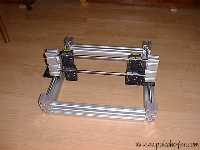 Rahmen_mit_Mechank-Front.jpg (42112 bytes)